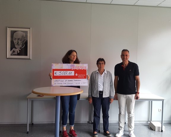 Spendenübergabe5.jpg  